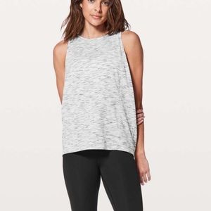 Lululemon Low Key Tank *Silver Size 2/4